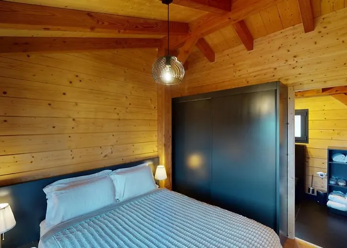 Woodland Village Anzere Aparthotel 3*