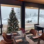 Woodland Village Anzere Aparthotel